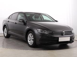 Volkswagen Passat 1.5 TSI 110kW sedan