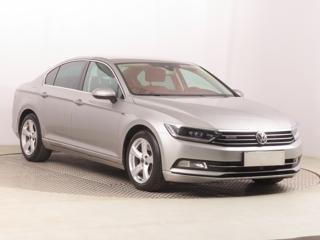 Volkswagen Passat 2.0 BiTDI 176kW sedan