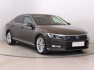 Volkswagen Passat 2.0 BiTDI 176kW sedan