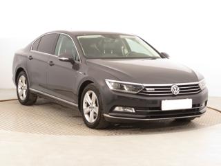 Volkswagen Passat 2.0 TDI 140kW sedan