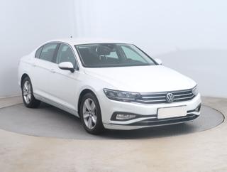 Volkswagen Passat 1.5 TSI 110kW sedan