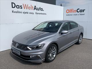 Volkswagen Passat 2,0 TDi 110kW R-line  B8 sedan