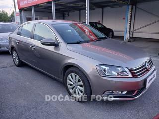Volkswagen Passat 2.0TDi, Serv.kniha, ČR sedan