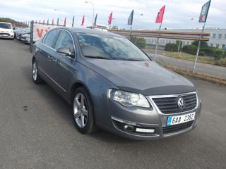 Volkswagen Passat 2,0FSi sedan
