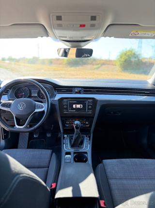 Volkswagen Passat 1,5 B8 Facelift 2020 sedan - Foto 9