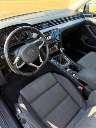 Volkswagen Passat 1,5 B8 Facelift 2020 sedan - Foto 5