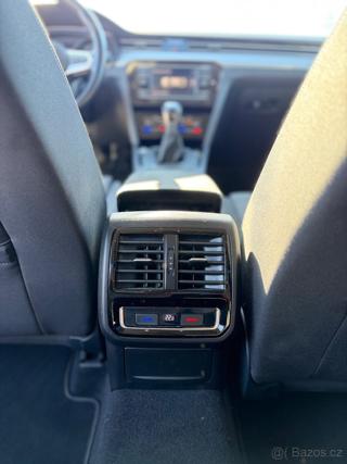Volkswagen Passat 1,5 B8 Facelift 2020 sedan - Foto 8