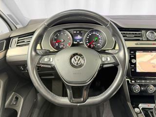 Volkswagen Passat 2.0TSI 200KW DSG 4MOTION R-LINE, ACC, ALCANTARA sedan - Foto 12