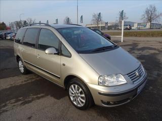 Volkswagen Sharan 2,0 TDi 103kW,po servise,xenony MPV