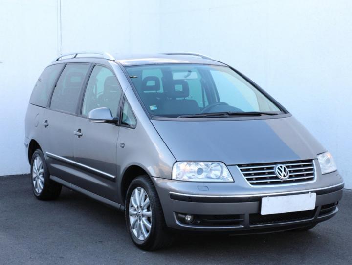 Volkswagen Sharan - ilustrační obrázek
