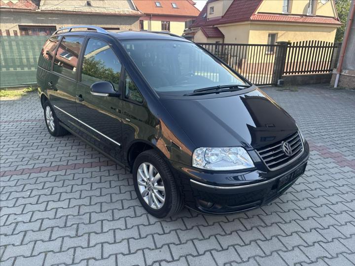 Vůz s VIN WVWZZZ7MZ8V009577