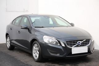 Volvo S60 2.0d, Serv.kniha sedan