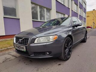 Volvo S80 2,4 D5 / ČR / servis.k. sedan