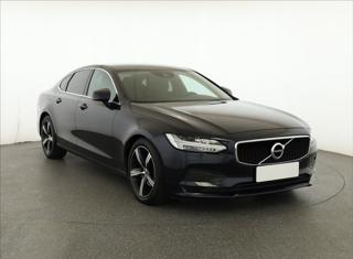Volvo S90 D4 140kW sedan