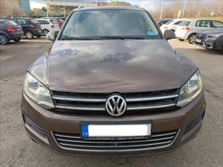 Volkswagen Touareg 4,1 V8 4.2 TDI 8TT - možná výměna za 7-9 míst kombi