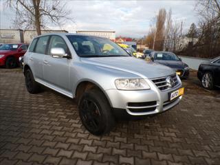 Volkswagen Touareg 2,5 TDI R5  TAŽNÉ ZAŘÍZENÍ kombi