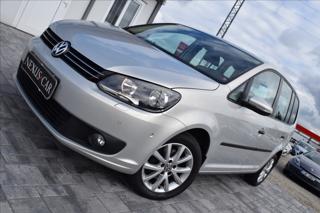 Volkswagen Touran 1,4 i 103KW AUTOMAT TAŽNÉ NAVI kombi