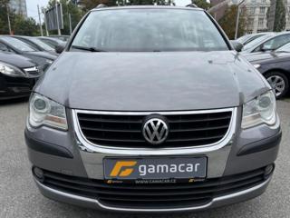 Volkswagen Touran 2,0 BEZ KOROZE !!! MPV benzin