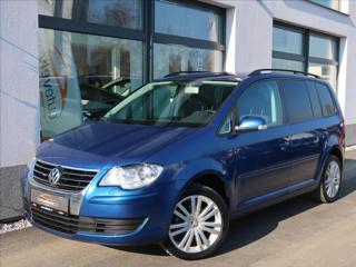 Volkswagen Touran 2,0 TDI,103kW,7míst,tažné MPV