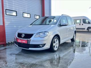 Volkswagen Touran 1,9 TDi DSG 7-míst MPV