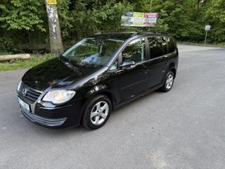 Volkswagen Touran 2.0 TDI 103kw - Klima,Navi MPV