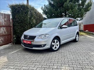 Volkswagen Touran 1,9 TDi DSG 7-míst MPV