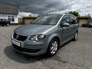 Volkswagen Touran 2,0 TDi-FREESTYLE-7 MÍST NAVI MPV