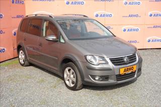 Volkswagen Touran 2,0 TDi,SERV.KN.,CROSS,7 MÍST. MPV