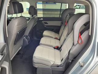 Volkswagen Touran 1.5 TSI DSG R-Line 7míst TAŽNÉ MPV - Foto 34