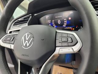 Volkswagen Touran 1.5 TSI DSG R-Line 7míst TAŽNÉ MPV - Foto 18