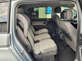 Volkswagen Touran 1.5 TSI DSG R-Line 7míst TAŽNÉ MPV - Foto 44