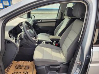 Volkswagen Touran 1.5 TSI DSG R-Line 7míst TAŽNÉ MPV - Foto 11