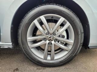 Volkswagen Touran 1.5 TSI DSG R-Line 7míst TAŽNÉ MPV - Foto 48