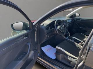 Volkswagen T-Roc 1,5 TSi 110 kW DSG*Highline LED*ACC*Virtuál*Kamera*19" Alu*E.Kufr*Servisní historie! MPV - Foto 9