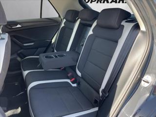 Volkswagen T-Roc 1,5 TSi 110 kW DSG*Highline LED*ACC*Virtuál*Kamera*19" Alu*E.Kufr*Servisní historie! MPV - Foto 34