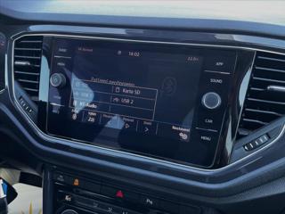 Volkswagen T-Roc 1,5 TSi 110 kW DSG*Highline LED*ACC*Virtuál*Kamera*19" Alu*E.Kufr*Servisní historie! MPV - Foto 50