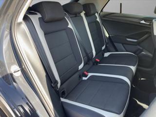 Volkswagen T-Roc 1,5 TSi 110 kW DSG*Highline LED*ACC*Virtuál*Kamera*19" Alu*E.Kufr*Servisní historie! MPV - Foto 33