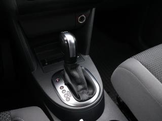 Volkswagen Touran 1,6 TDI 77kW DSG Comfortline CZ MPV - Foto 23
