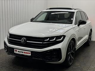 Volkswagen Touareg R-line Black HuD Pano Night SUV