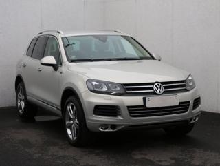 Volkswagen Touareg 3.0TDi, ČR SUV