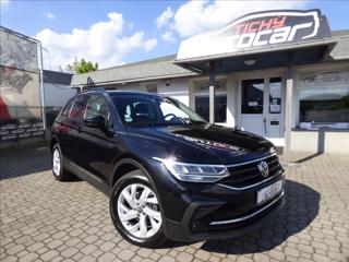 Volkswagen Tiguan 2,0 TDI DSG,4x4,LED,model 2021,Navi,VW servis  Life SUV