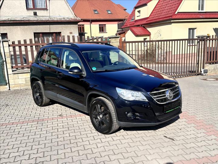 Vůz s VIN WVGZZZ5NZ9W082071
