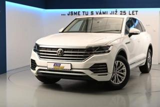 Volkswagen Touareg 4x4 LED-Matrix ACC Tažné Tiptr SUV
