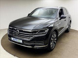 Volkswagen Touareg 3,0 TDi 210kW NEZ TOP NV TAŽNÉ SUV