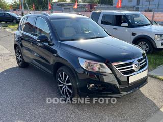 Volkswagen Tiguan 2.0 TDi, Serv.kniha, ČR SUV