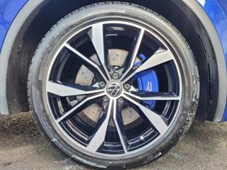 Volkswagen Tiguan R 2.0 TSI AKRAPOVIČ 235kW SUV - Foto 62