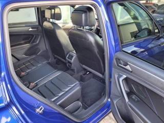 Volkswagen Tiguan R 2.0 TSI AKRAPOVIČ 235kW SUV - Foto 58