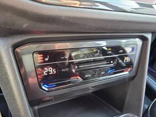Volkswagen Tiguan R 2.0 TSI AKRAPOVIČ 235kW SUV - Foto 38