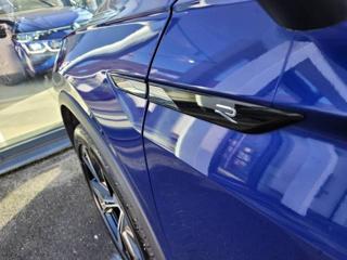 Volkswagen Tiguan R 2.0 TSI AKRAPOVIČ 235kW SUV - Foto 12