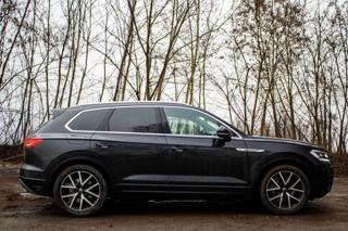 Volkswagen Touareg 2021, 2995 ccm, 250 kW, benzin SUV - Foto 4